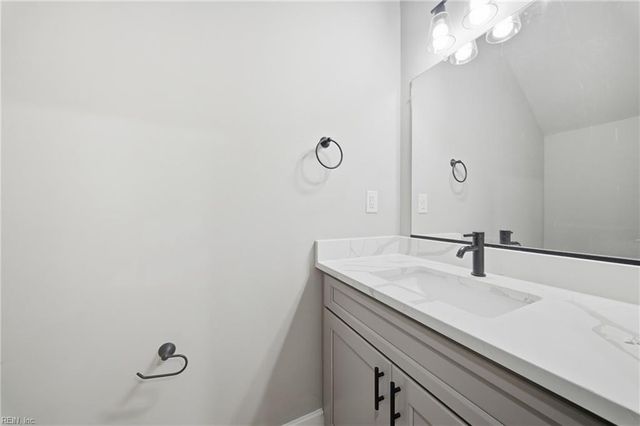 1211 Centre AVE, Portsmouth, VA 23704