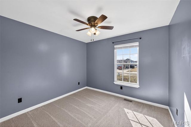 101 Kensington Palace Drive, Troy, MO 63379