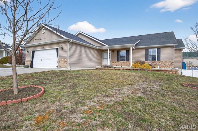 101 Kensington Palace Drive, Troy, MO 63379