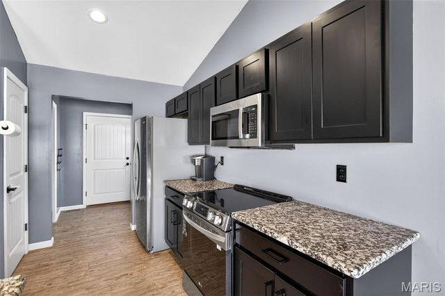 101 Kensington Palace Drive, Troy, MO 63379