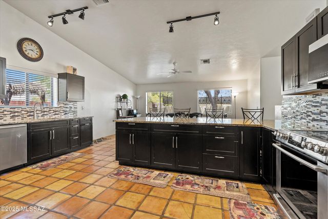 2223 N Forgeus Avenue, Tucson, AZ 85716