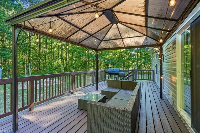 14306 Courthouse HWY, Smithfield, VA 23430