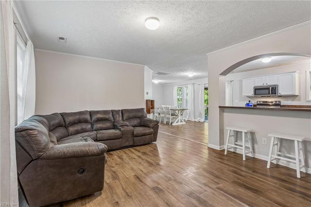 14306 Courthouse HWY, Smithfield, VA 23430