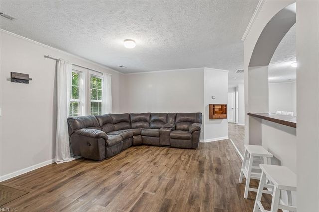14306 Courthouse HWY, Smithfield, VA 23430