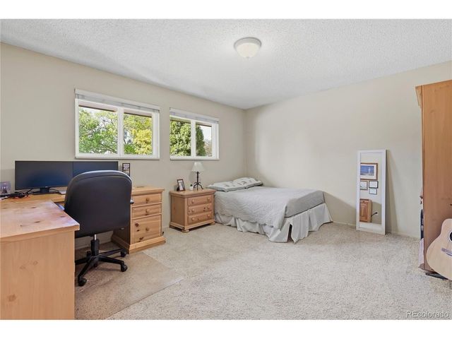 64 Baylor Dr, Longmont, CO 80503