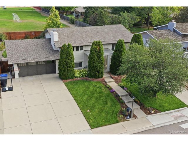 64 Baylor Dr, Longmont, CO 80503