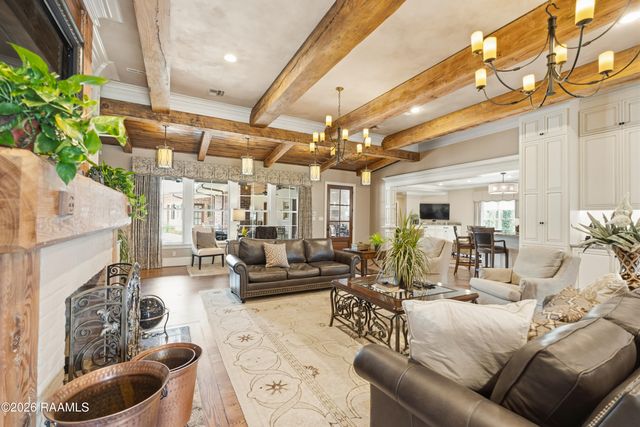 100 Shannon Road, Lafayette, LA 70503