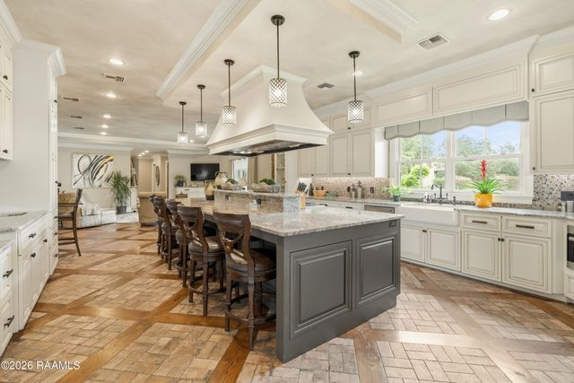 100 Shannon Road, Lafayette, LA 70503