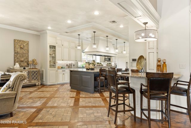 100 Shannon Road, Lafayette, LA 70503