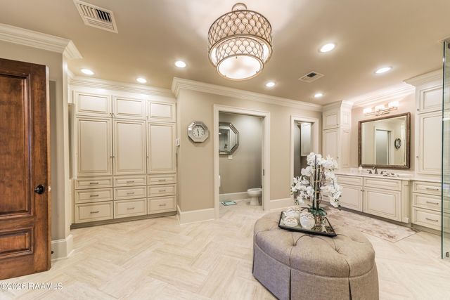 100 Shannon Road, Lafayette, LA 70503