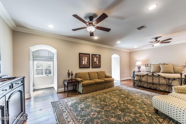 100 Shannon Road, Lafayette, LA 70503