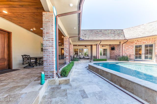 100 Shannon Road, Lafayette, LA 70503