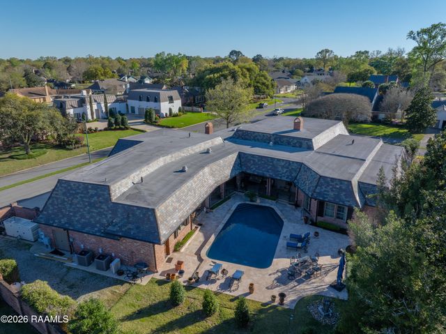 100 Shannon Road, Lafayette, LA 70503