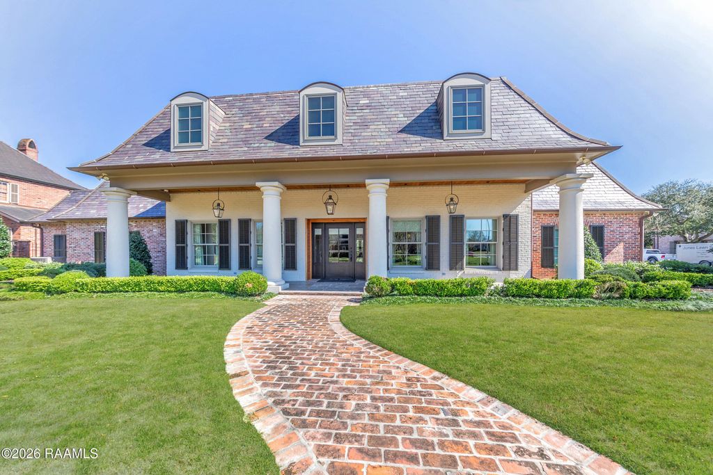 100 Shannon Road, Lafayette, LA 70503