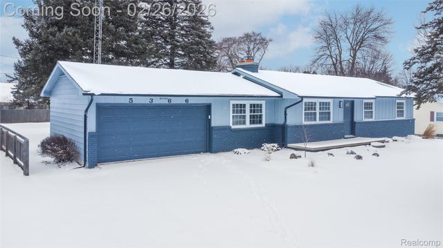 5366 N Georgetown Road, Grand Blanc Charter Township, MI 48439