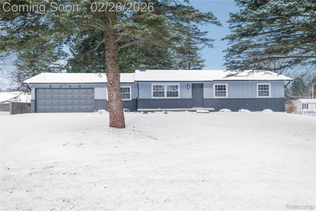 5366 N Georgetown Road, Grand Blanc Charter Township, MI 48439