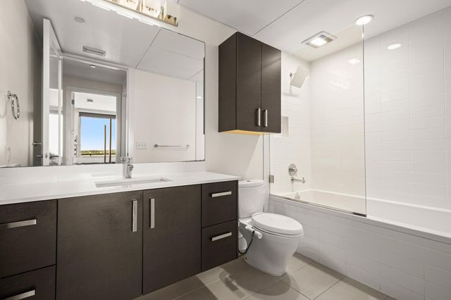 222 West Ave 2012, Austin, TX 78701