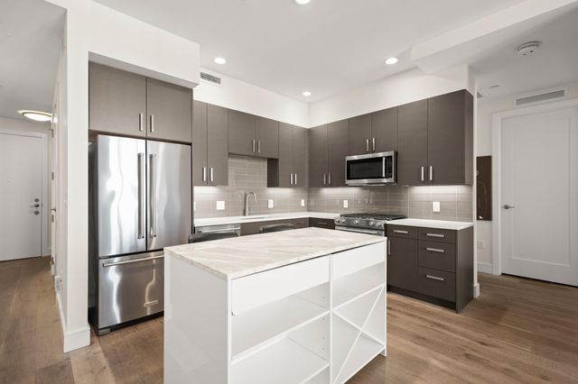 222 West Ave 2012, Austin, TX 78701