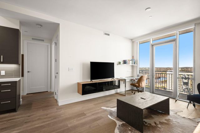 222 West Ave 2012, Austin, TX 78701