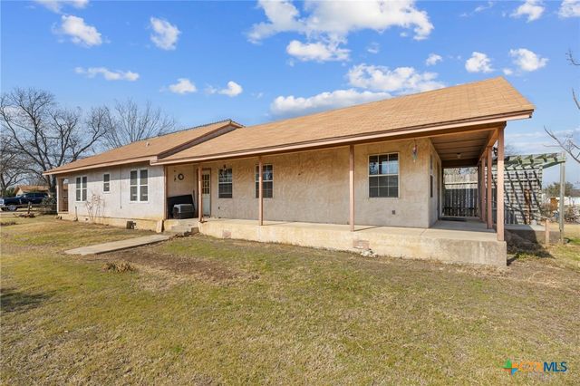 401 S Love Avenue, Florence, TX 76527