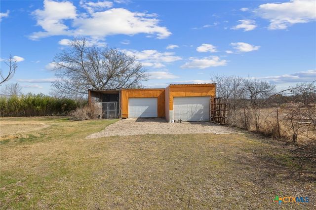 401 S Love Avenue, Florence, TX 76527