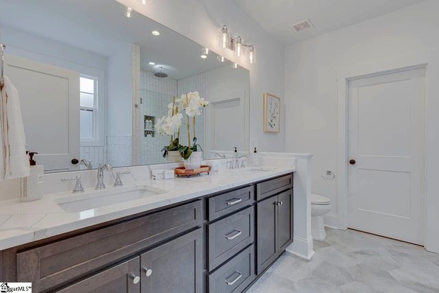 127 Terrace Circle, Simpsonville, SC 29681