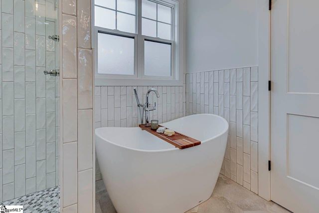 127 Terrace Circle, Simpsonville, SC 29681