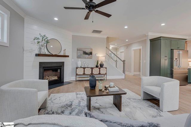 127 Terrace Circle, Simpsonville, SC 29681