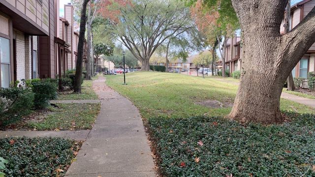 12500 Brookglade Circle 171, Houston, TX 77099
