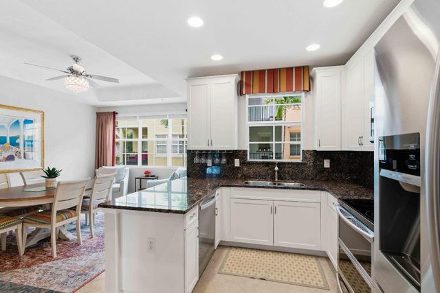 11850 Valencia Gardens Avenue, Palm Beach Gardens, FL 33410