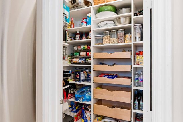 11850 Valencia Gardens Avenue, Palm Beach Gardens, FL 33410