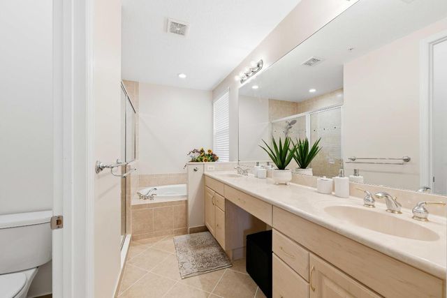 11850 Valencia Gardens Avenue, Palm Beach Gardens, FL 33410