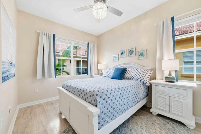 11850 Valencia Gardens Avenue, Palm Beach Gardens, FL 33410