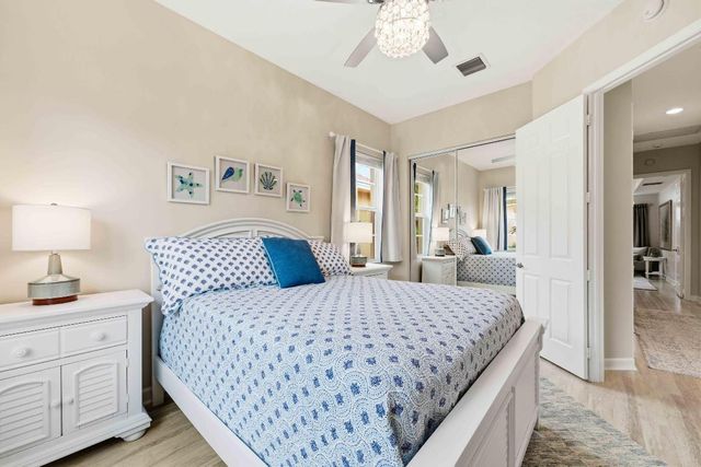 11850 Valencia Gardens Avenue, Palm Beach Gardens, FL 33410