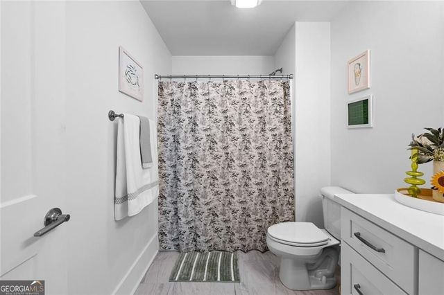 147 Wolf Creek Cove, Lagrange, GA 30240