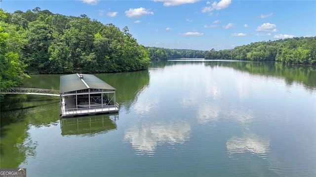 147 Wolf Creek Cove, Lagrange, GA 30240