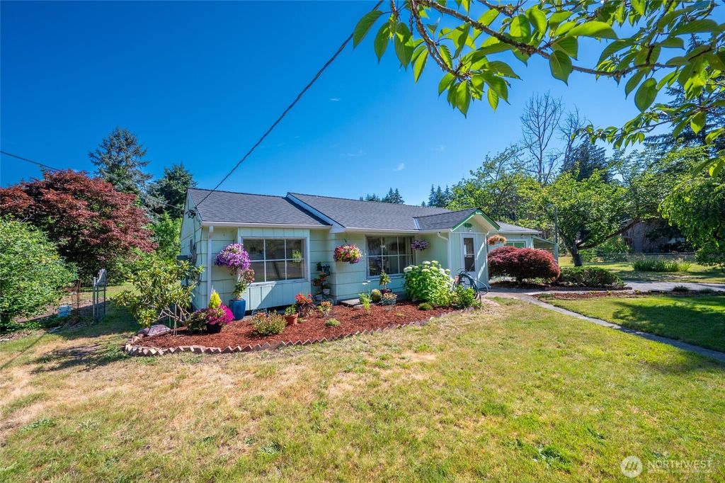 8709 116th Street SW, Lakewood, WA 98498