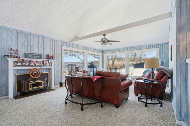 237 Private Road 101, Eucha, OK 74342