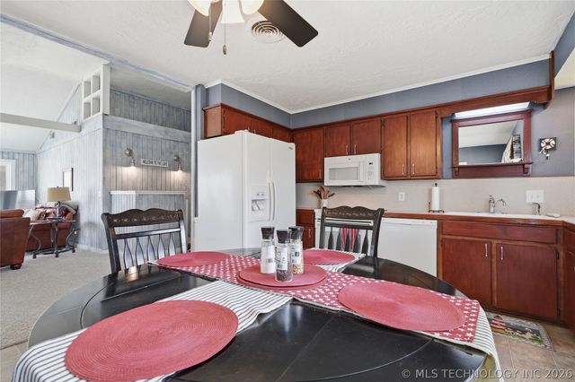 237 Private Road 101, Eucha, OK 74342