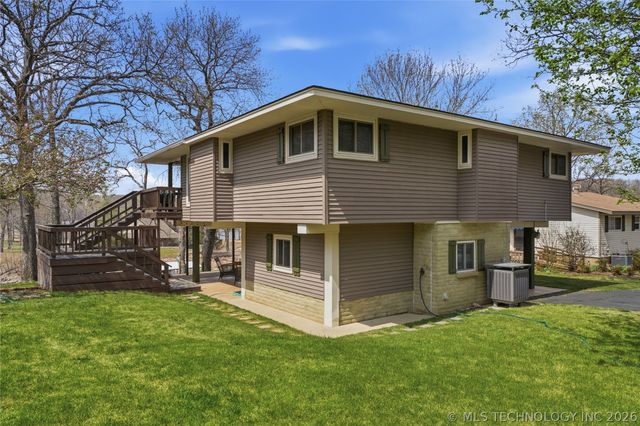 237 Private Road 101, Eucha, OK 74342