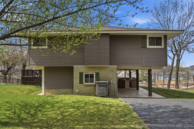 237 Private Road 101, Eucha, OK 74342