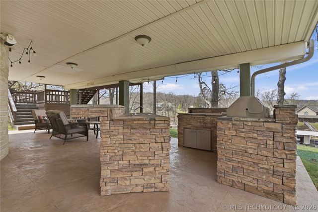 237 Private Road 101, Eucha, OK 74342