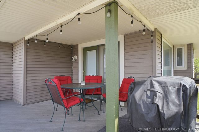 237 Private Road 101, Eucha, OK 74342