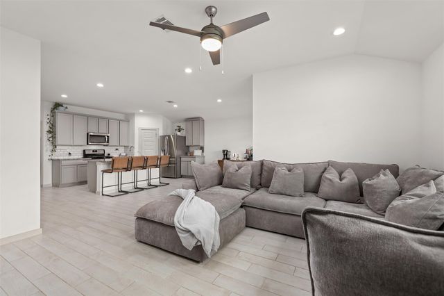 13517 Bonita Island Way, Texas City, TX 77568