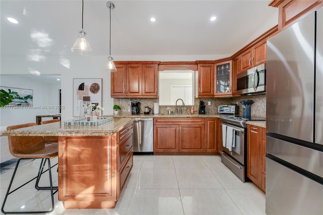 14517 SW 98th Ter, Miami, FL 33186