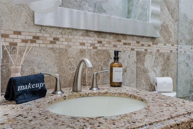 14517 SW 98th Ter, Miami, FL 33186