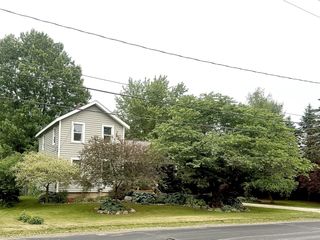 283 East Avenue, Napoleon, MI 49261
