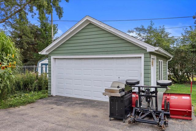 115 E Depot STREET, Silver Lake, WI 53170