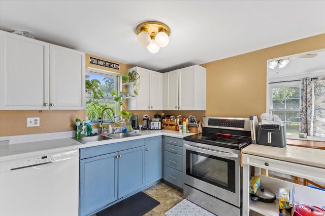 115 E Depot STREET, Silver Lake, WI 53170