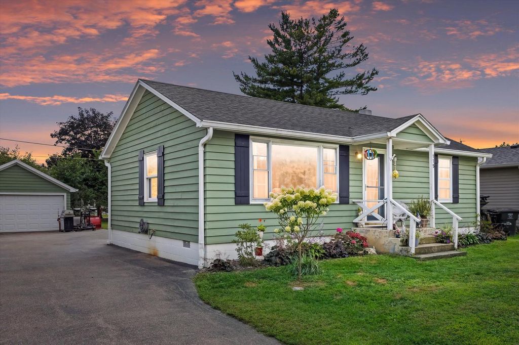 115 E Depot STREET, Silver Lake, WI 53170